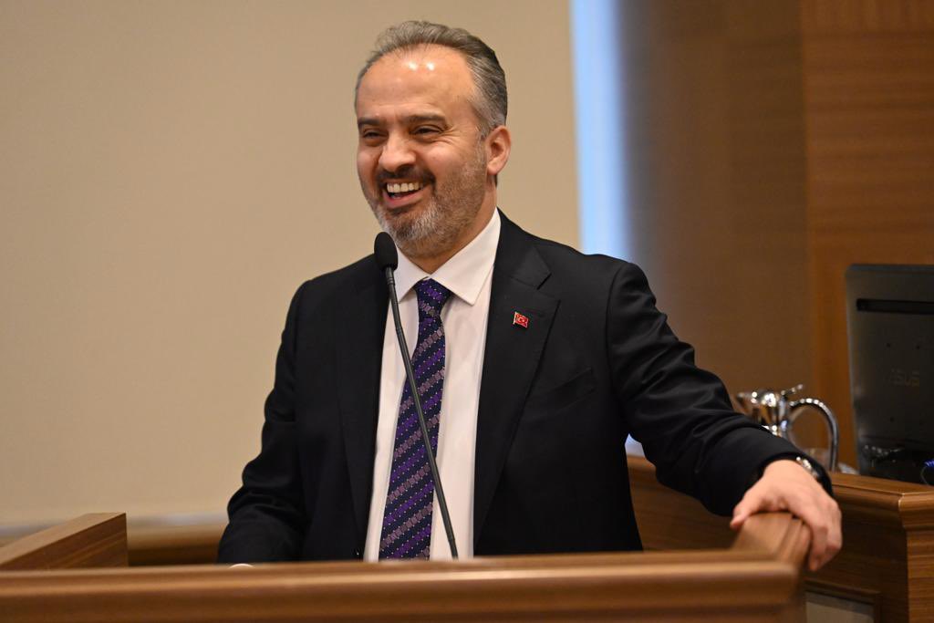 Alinur Aktaş