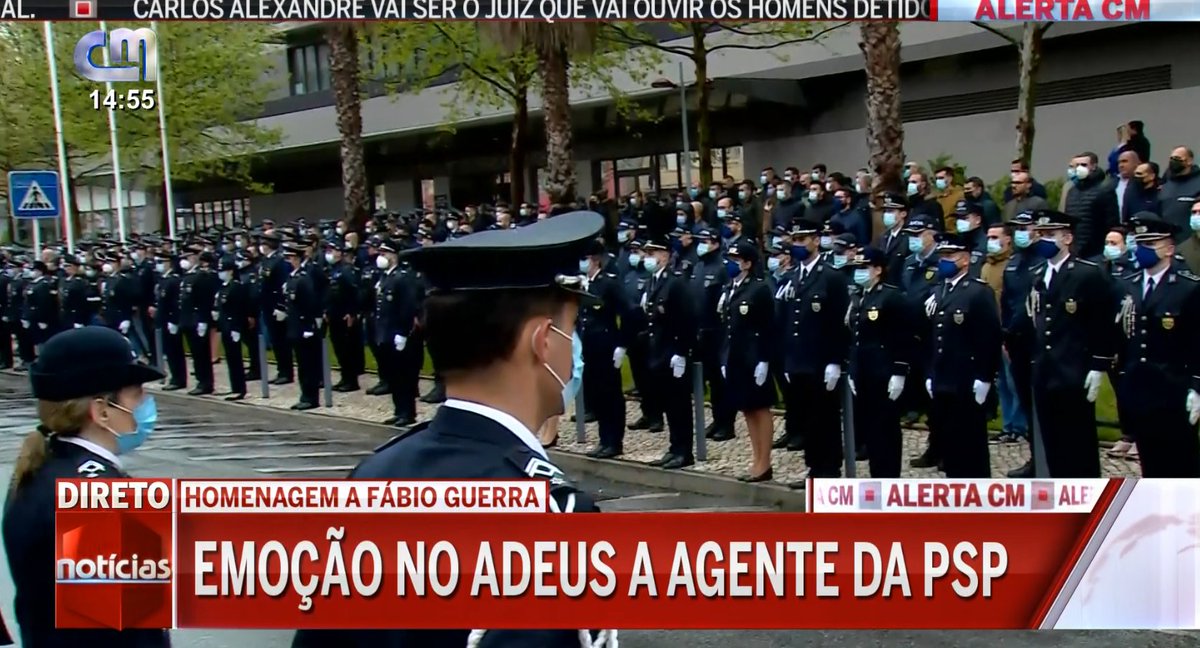 Fábio Guerra merecia o apoio do nosso Presidente da República.
Para a semana estará a dar beijos nas mão dos bandidos do bairro da Jamaica.
