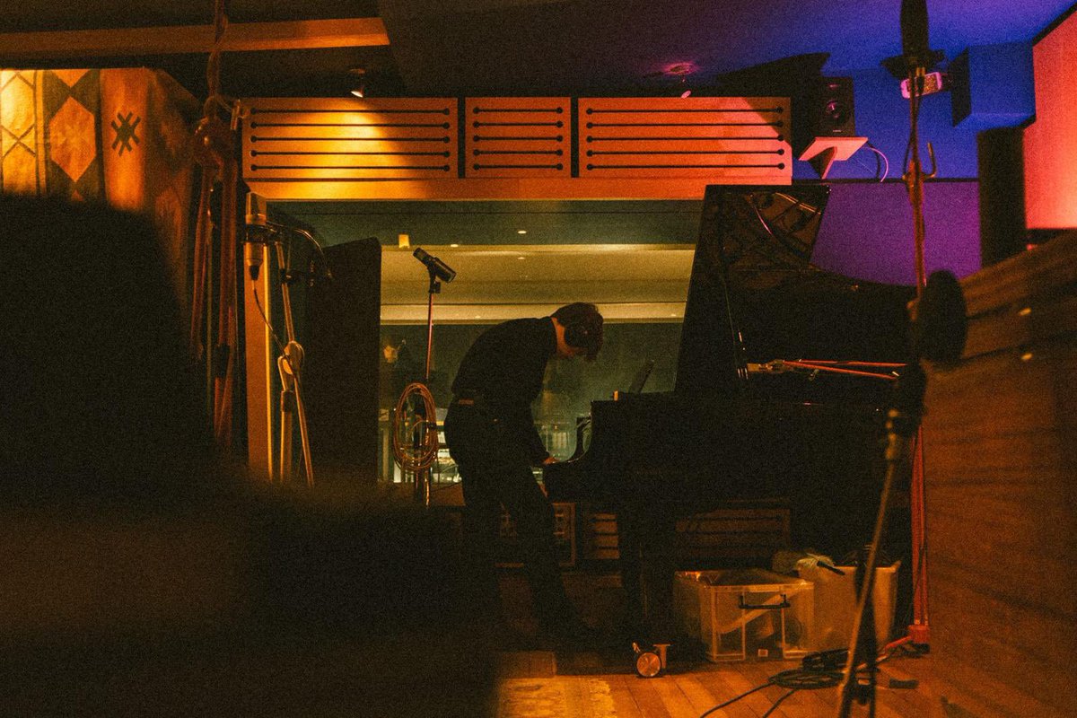 GREAT NEWS 🗞 
We’re so pleased to tell you all that we’ve completed the recording of our second album. We hope you’ll be hearing it very soon ❤️📀
📸: <a href="/thisiswolff/">WOLFF</a>