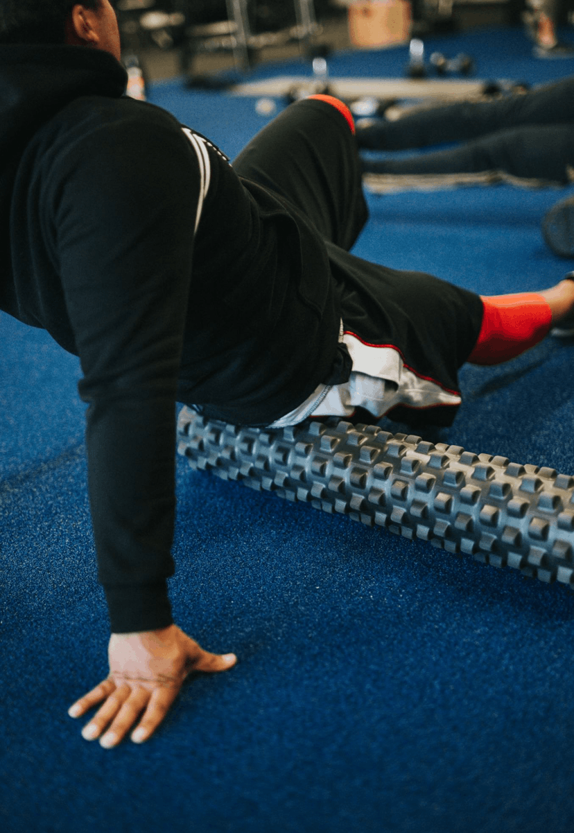 BenjaminDombMD's tweet photo. For many, a hip labral tear can feel like a deep pain in the hip, emanating from the joint. It’s important to remember that both men and women can experience hip pains & labral tears. #labraltears #americanhipinstitute #drbenjamindomb #drajaylall #hippain https://t.co/tO3E6N5b22 https://t.co/7HRDCqt1wV