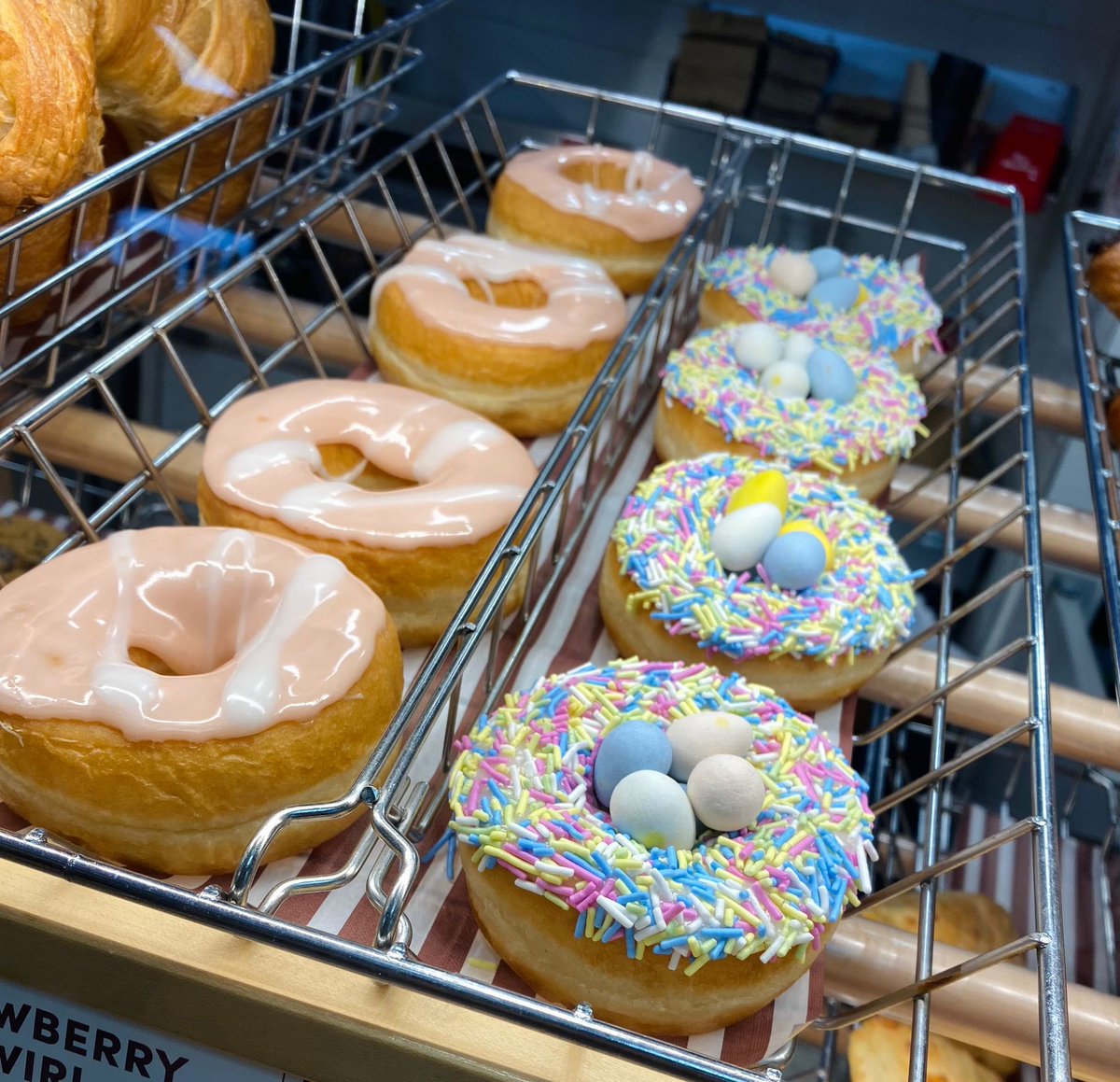 Saisethsons_'s tweet photo. #NEW Easter Nest Dream Donuts now available at #mytimhortons locations. #Dreamdonut #EasterNest https://t.co/7Ghy5HZld0