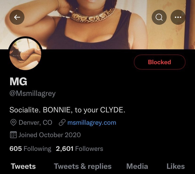 This bitch right here is a coon. Always invalidating black people on main but capping for whites pretending to be black? Fucking weird and gross