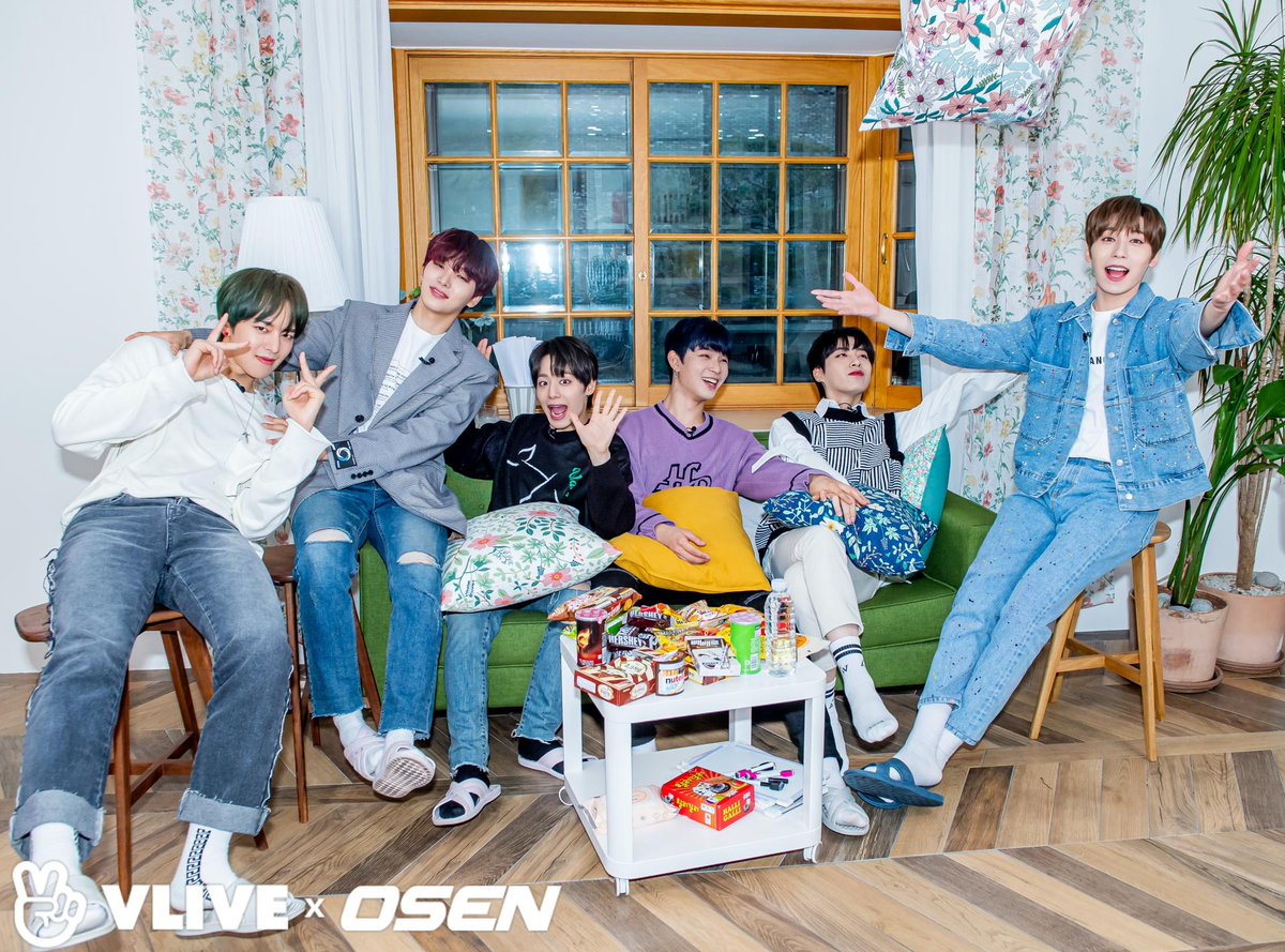 timeto__RAVN's tweet photo. 200324

[NEWS OSEN]
'스타로드' 이제 원어스 타임! 태양만큼 눈부신 비주얼[Oh! 스케치]

📰https://t.co/6I1lT4TC9R

#레이븐 #김영조 #원어스 #RAVN https://t.co/rNZJc7AQEE