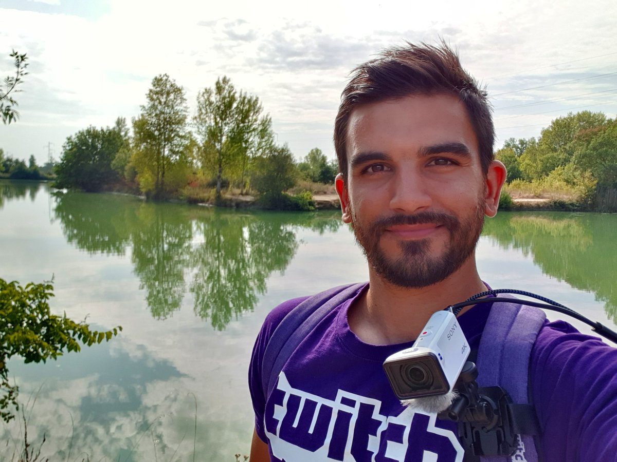Desastre_Show's tweet photo. [📢RECHERCHE SPONSORS]
Bonjour à tous !
Je relance enfin mon projet d'#EcoStream🌍 
L'idée c'est de faire des Lives de ramassage de déchets dans la nature sur @TwitchFR

Pour ce faire, je recherche des sponsors pour investir dans le matériel et pour les frais mensuels 🍃

1/2 https://t.co/s7ofBYVOIX
