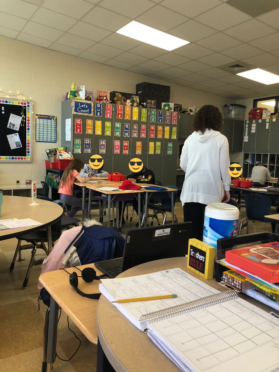 Learning about leadership for SEL. 1st graders are deep in thought about what makes a good leader. #CVBetterTogether <a href="/Creekvw_Tweets/">Creekview Elementary</a>