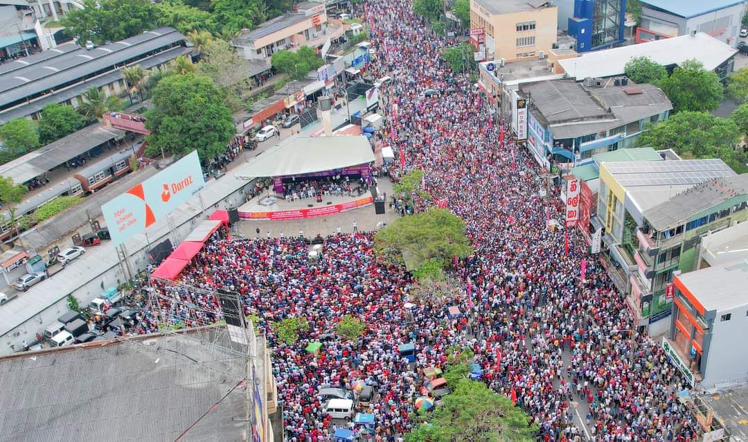 Dr_HariniA's tweet photo. Humbled by the support shown at the protest rally today in Nugegoda. 

Thank you for everyone who supported in-person and in solidarity. 

We can do this! 

#Go-Tabaya https://t.co/lh7DxzJPOo