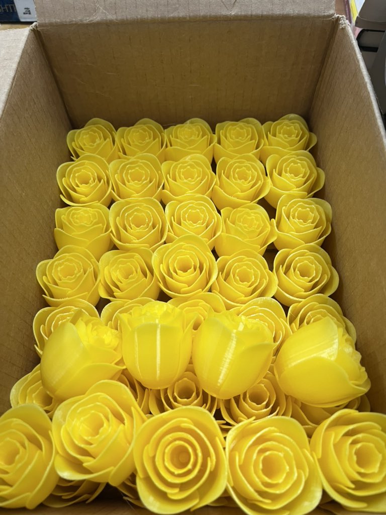 Manufacturing #3DPrinted roses for Mother’s Day with <a href="/YonkersMHS/">Yonkers Middle High School</a> <a href="/YonkersSchools/">Yonkers Public Schools</a> <a href="/RcollinsJudon/">RoseAnne Collins-Judon</a> <a href="/LissetteCC13/">Lissette María-Colón Collins</a> <a href="/LissetteCC13/">Lissette María-Colón Collins</a> <a href="/SuptQuezada/">Dr. Edwin M. Quezada</a>