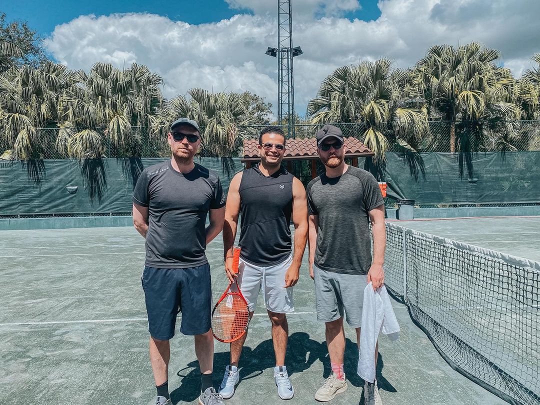 Coldplaying on X: Jonny Buckland and Will Champion being met in Santo  Domingo 😎 - March 23