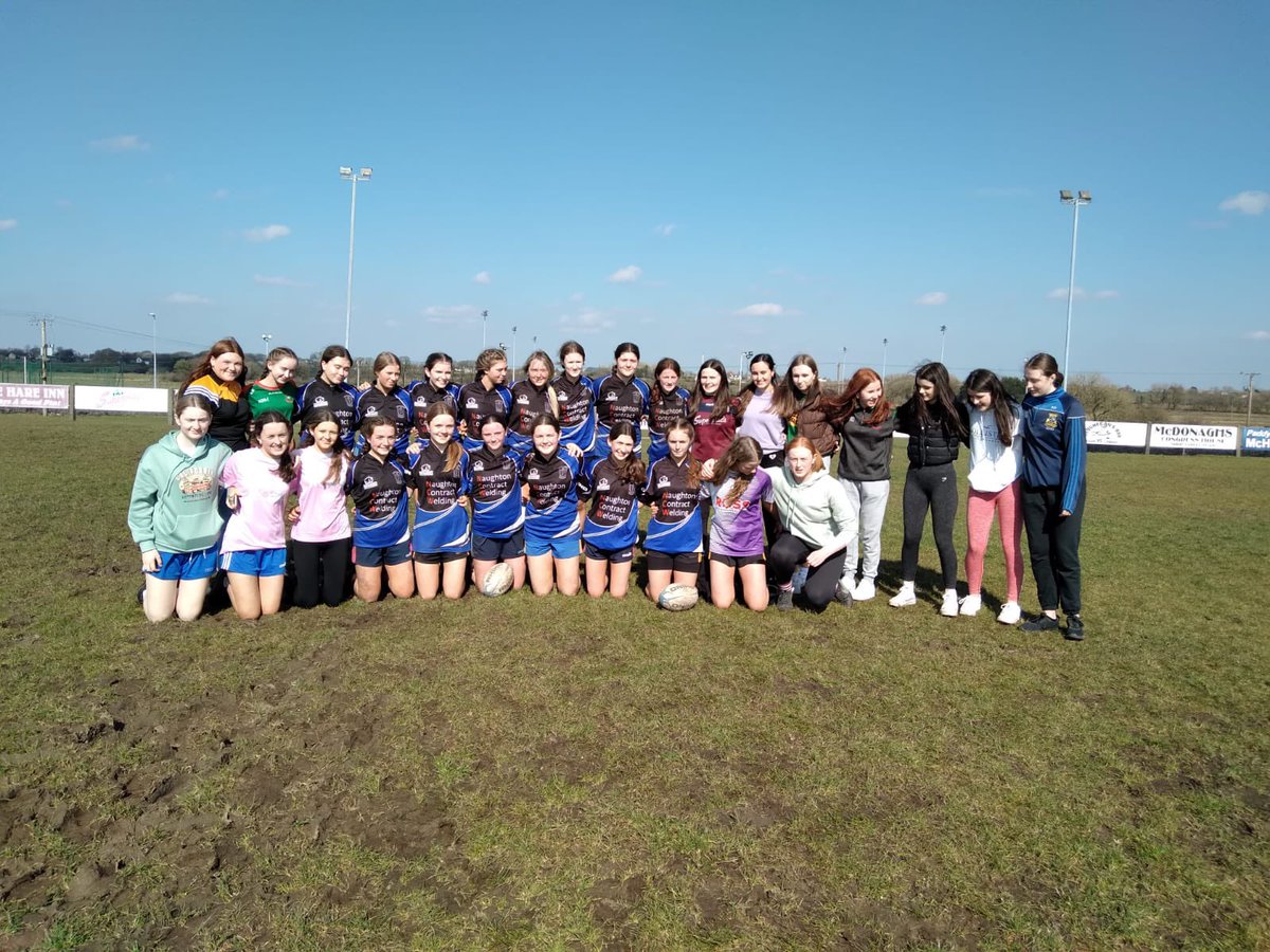 ColaisteM's tweet photo. Our Girl’s 7's Junior Rugby team today set the bar even higher! They qualifed out of Connacht along with Sacred Heart Westport for the 7’s finals in Dublin. The girls played some great rugby and we are all so proud of them.  #creggsrfc #girlsrugby https://t.co/gD8esRgFxg