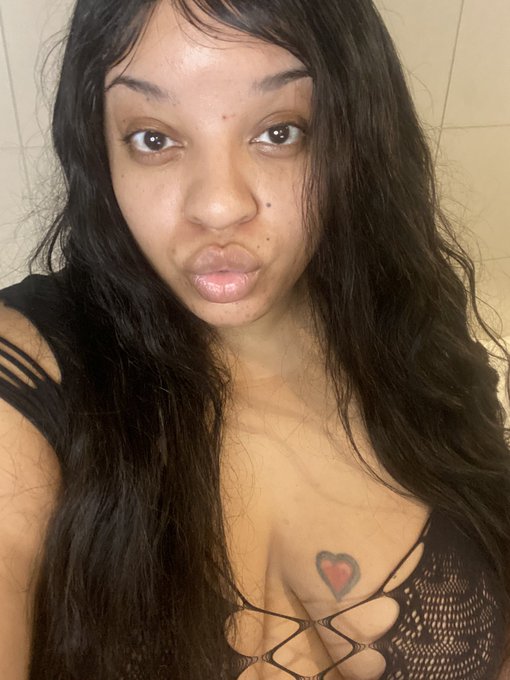 Hi https://t.co/8nXiYQkpvb<a href="/tag/webcam"class="tags"><span>#webcam</span></a><a href="/tag/camgirl"class="tags"><span>#camgirl</span></a><a href="/tag/skyprivate"class="tags"><span>#skyprivate</span></a>