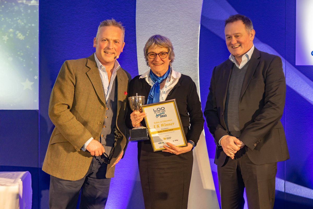 LoooftheYear's tweet photo. Congratulations #MadleyPrimarySchool for winning the Toilets in Education Trophy at our Event, sponsored by #Accrol & Associate Sponsors #Pwave & #Citronhigeine. The Trophy was collected by the Ex-Chairman of Governors, then presented to the Head by Jules Hudson & Charles Wall. https://t.co/WwXDhtQdfS