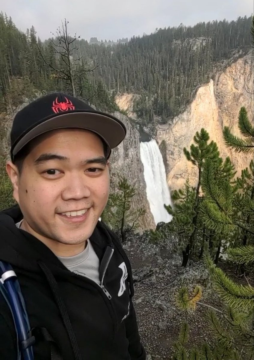 DustinHan's tweet photo. Hi I'm Dustin. Vietnamese-American Character TD at @insomniacgames. Just hit my 5 year anniversary :)

Here is a rare picture of me going outside 😅.

#WhatAGameDevLooksLike https://t.co/tDbVrSxcKK