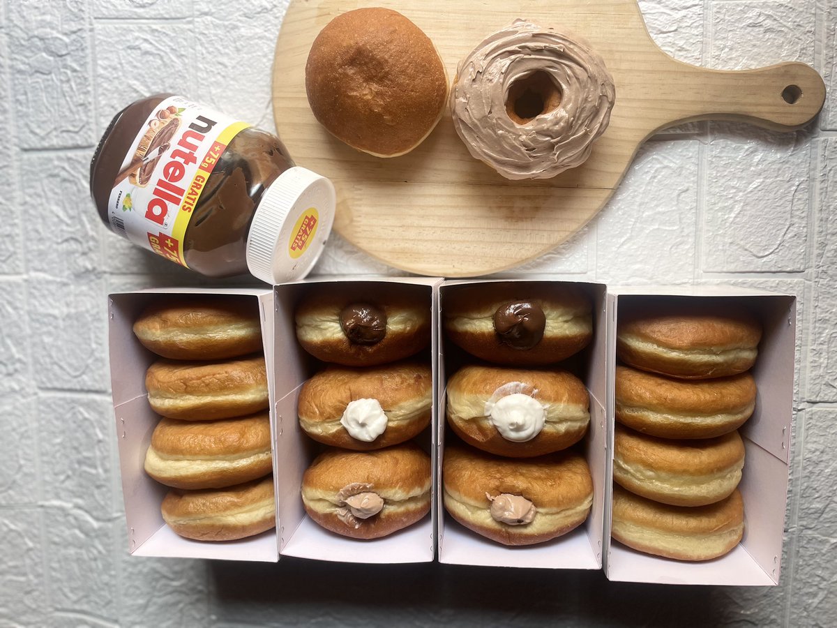 teemssx's tweet photo. Hello Twitter fam❤️

Support my hustle. Order for your fresh, fluffy, soft and yummy donuts 🍩 
Just a dm away 
Follow like and repost please 
Thank you https://t.co/0ERmiVmtV0