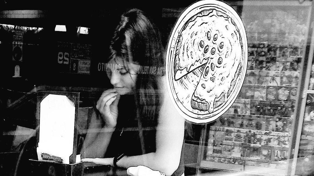 MarioFederman's tweet photo. Buenos Aires, 2022
📷 Mario Federman 

#blackandwhitephotography #bnwphoto #streetphotography https://t.co/SM3u5txuaj