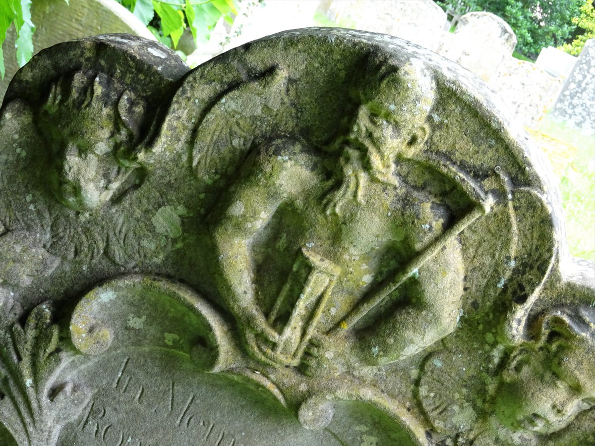 SlCathy's tweet photo. #TimeInChurches
#AnimalsInChurchesHour
Headstone at St Mary's, North Stoke, Oxfordshire.
Father Time: with his scythe, symbolic of gathering in those whose hour to depart has come. Portrayed here holding an hour-glass. https://t.co/fCGwUp7pQa