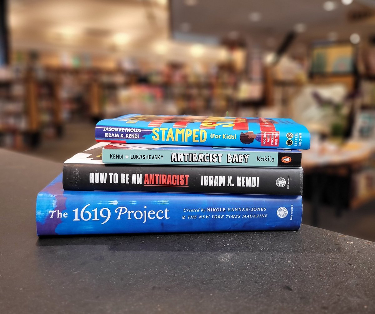 ThirdPlaceBooks's tweet photo. THE BOOKS TED CRUZ HATES BOOK CLUB starter pack! https://t.co/xeHnXzbsDr