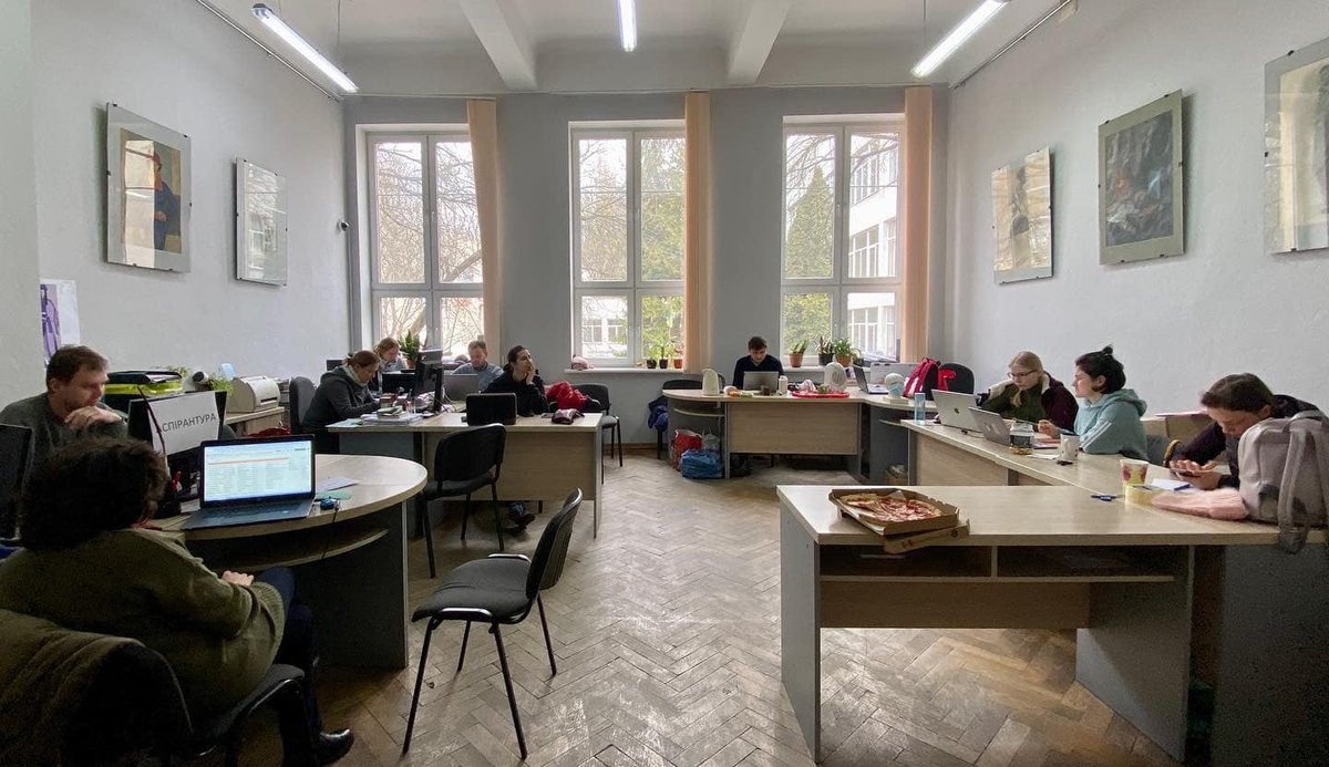 efluxeducation's tweet photo. An appeal from Lviv National Academy of Arts (LNAA).

https://t.co/qNERCFOnA5 https://t.co/Ip3Anj6tEY
