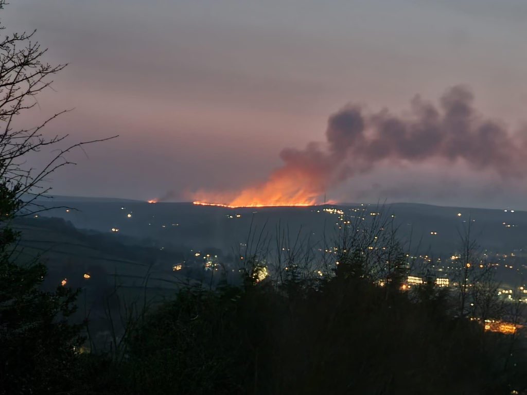 This isn't a photo from my house but a photo looking at my house. We are just below the fires. #marsdenmoor