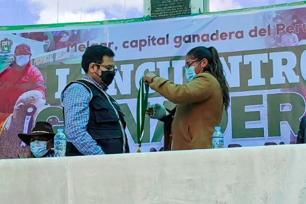 CarlosZeballosC's tweet photo. Participé en el “I Encuentro Ganadero”, realizado en el campo ferial, Eduardo Tapia Cruz de la ciudad de #Ayaviri, donde recogimos las demandas de mis hermanos productores agropecuarios.

@7kamiche
@eslimachi @HamletEcheverri @BetssyChavez @GuilleBermejo01 @yonhy_lescano https://t.co/lqDcKfPv7R
