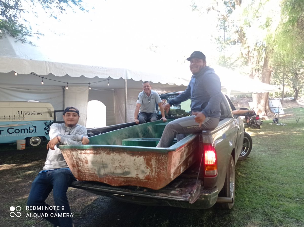 FGCMichoacan's tweet photo. Un agradecimiento muy especial a todos los maravillosos #voluntarios que durante estas 10 ediciones del #FGCMichoacán hacen que el desarrollo de cada sede sea muy divertido, a pesar del trabajo arduo que hay detrás del Festival. Salud🍻 https://t.co/gw8cqIwzgG