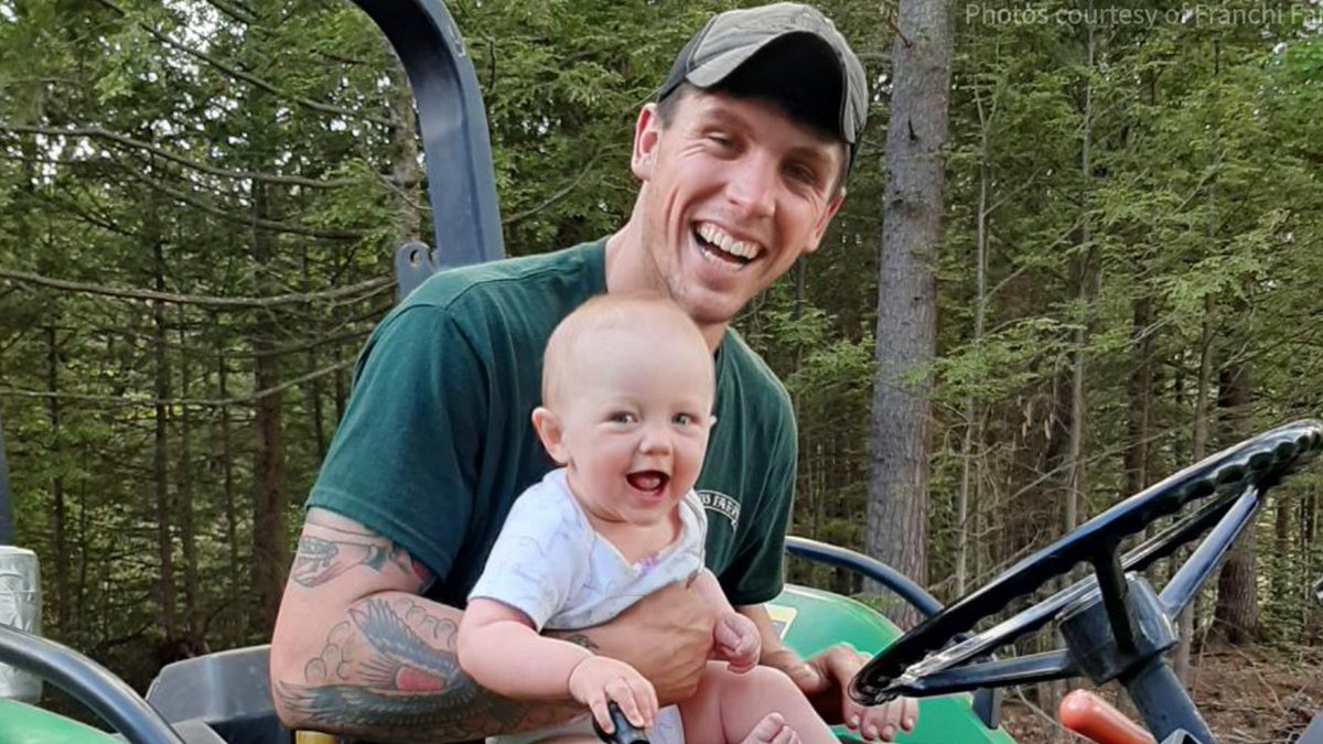 FarmVetCo's tweet photo. Great feature by @jensjots on FVC member Gus Franchi, a recon Marine turned farmer, who used a 2021 #FarmerVeteranFellowshipFund award to buy fencing for paddocks. Gus owns Gus's Farm in Mason, NH, and produces pasture-raised hogs on 55 acres.

https://t.co/DDvu2vFQSJ https://t.co/hxvrYPeqaJ