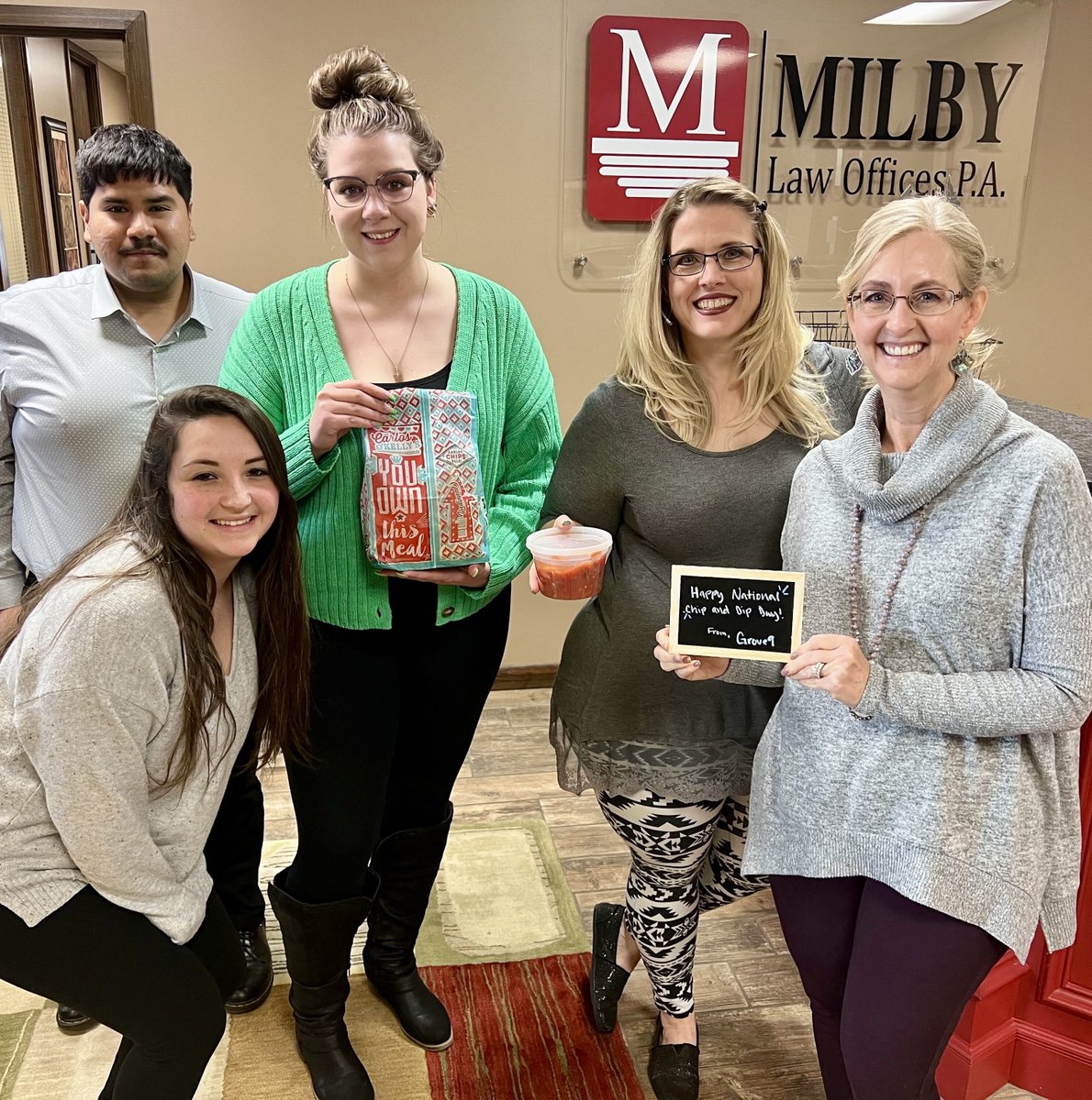 Grove9marketing's tweet photo. We're celebrating National Chip & Dip Day! Because just like chips and salsa, Grove9 and our clients are better together. When we come together with the organization's mission paired with marketing strategy, we grow the good in our community.
#Grove9 #NationalChipAndDipDay https://t.co/WHUpPzP5AO