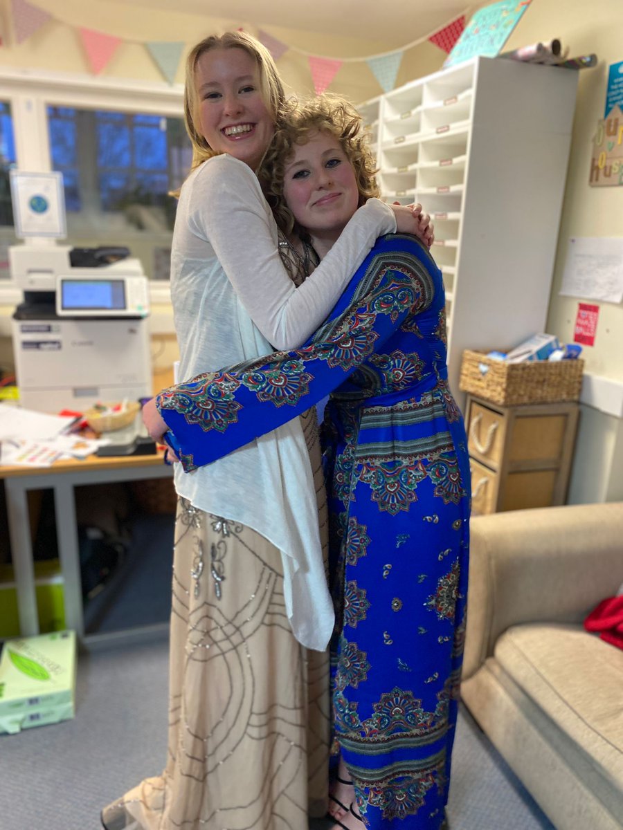 Lovely L6 off to CCF black tie dinner, enjoy!