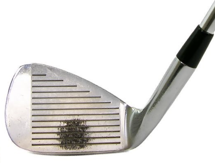 Look at that wear spot on Tiger's 2000/2001 irons 🙌 🐐

goldenagegolfauctions.com/bids/bidplace?…