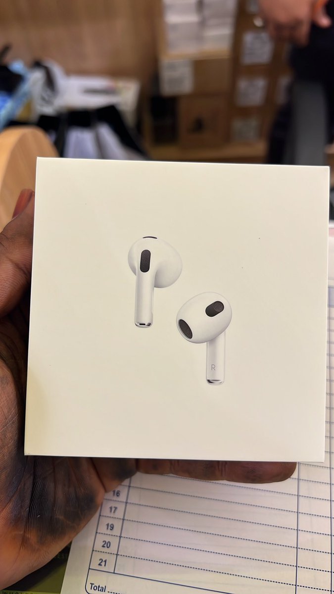 silvonestore's tweet photo. دولار في السماء و شغل مافي اسعار مافي 😪🤦🏾‍♂️،،
الناس تبرمج و تعمل فعالية من مافي 🤣

ارح السحب يوم الجمعة ان شاء الله على سماعة AirPods 3 😍🔥🔥

Follow +retweet +mention 1 

موقعنا العمارات شارع ٤١ جوار ايسكريم ٤١
للطلب والاستفسار:
Dm/0919004455 WhatsApp https://t.co/hcGnZSRUSV