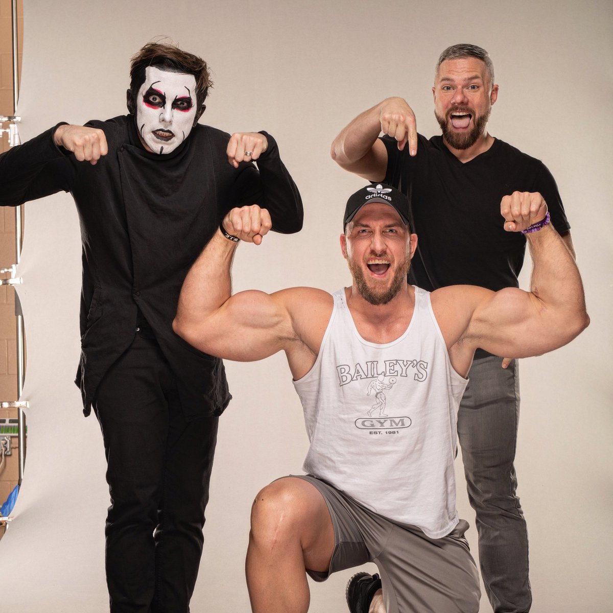 Pres10Vance's tweet photo. It’s Wednesday and you know what that means. 2 body guys and Mark Sterling. #AEW #AEWDynamite #EthansVlog #X #DarkOrder #HandPicked #VanceHausen #Aus10 https://t.co/QX7ulcSzXl