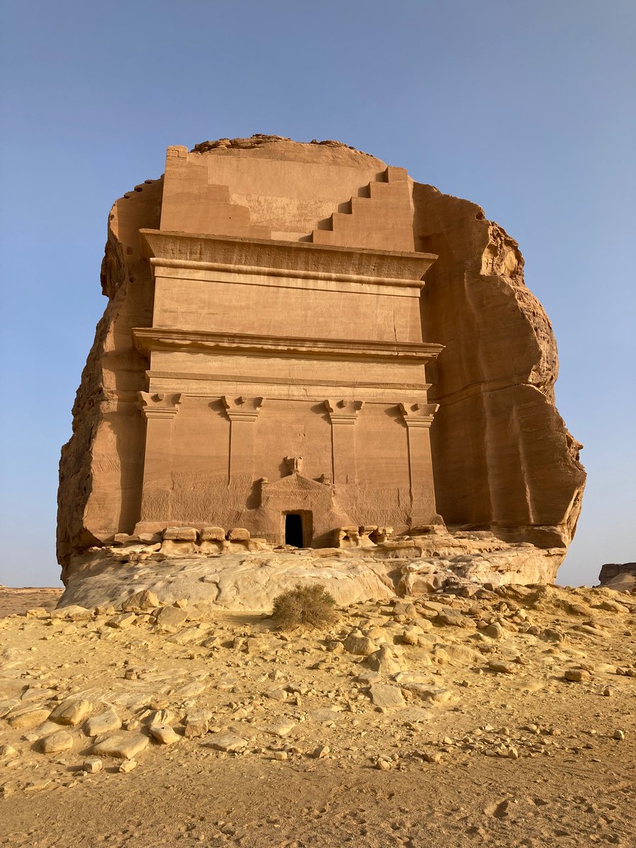 fluf_4917's tweet photo. Exploring the world, thanks NFTs. Wasn’t gonna post anything but can’t resist. Ancient shit is just too cool https://t.co/wyWvOhCix1
