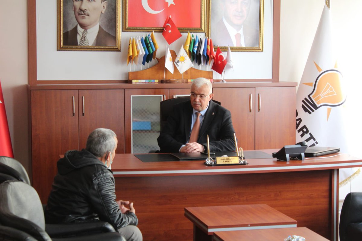 abidincaglayan_'s tweet photo. 📌Halk Günü 📌

✔️ Kıymetli hemşerilerimizi milletin evinde teşkilatımızda misafir ettik.

✔️ Cumhurbaşkanımız Sn. Recep Tayyip Erdoğan’ın liderliğinde #SevdamızKaraman için çalışmaya devam ediyoruz.

#Hedef2023
#İnandığınYoldaYürü

#İşimizVaktimizdenÇok https://t.co/1lhFKKbhbB