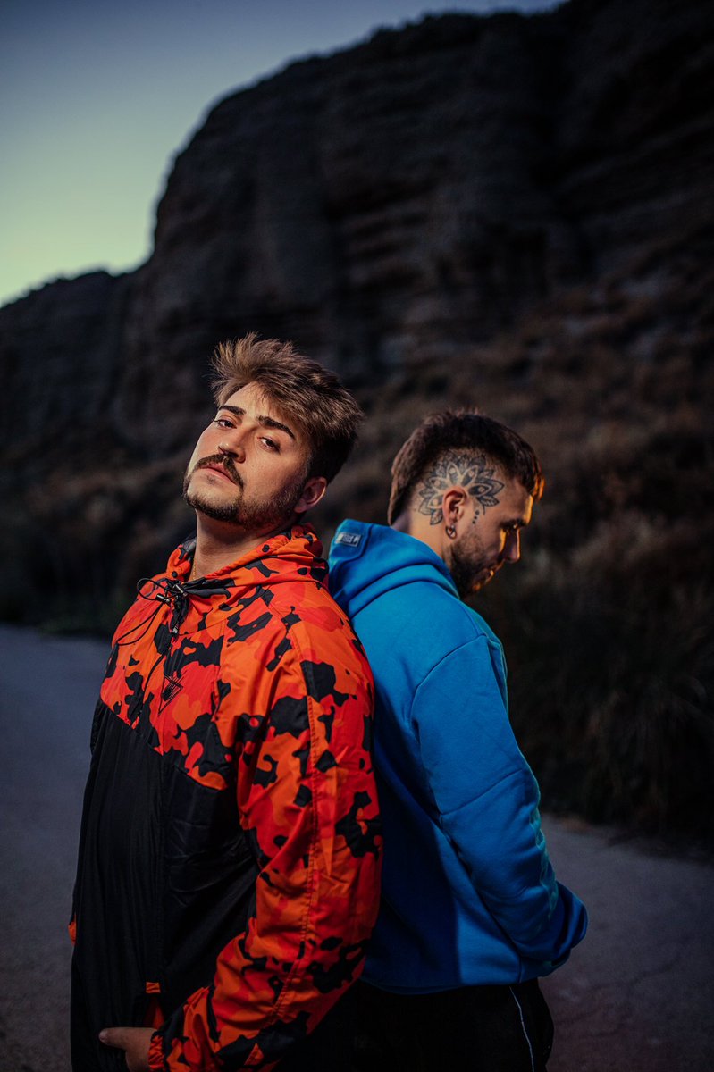 Esta noche sacamos el álbum completo de MAR Y TIERRA, disponible en <a href="/Spotify/">Spotify</a> a las 00:00 (<a href="/NikoneBiribibae/">NIKONE</a> )