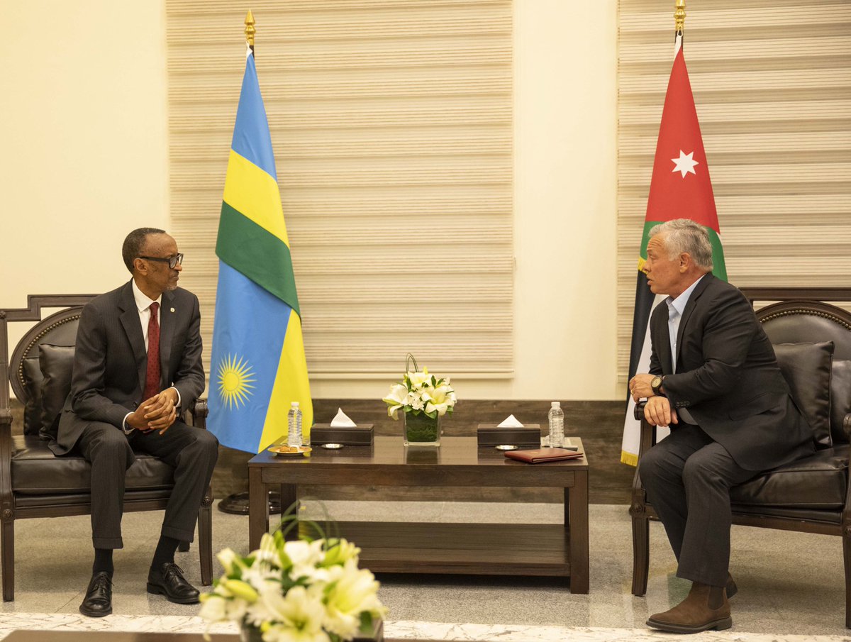 UrugwiroVillage's tweet photo. President Kagame has arrived in Aqaba, Jordan where he met with His Majesty @KingAbdullahII ahead of the Aqaba Process Meeting on East Africa taking place tomorrow. Today’s bilateral meeting discussed enhancing ongoing areas of cooperation between Jordan and Rwanda. https://t.co/8AZCwe1a2Q