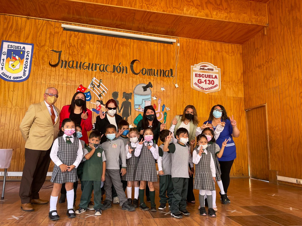 seremieducantof's tweet photo. 🔵Hoy dimos la bienvenida al Inicio del Año Escolar 2022 en la Escuela G-130 Estación Baquedano 🏫 que contó con la presencia de la Seremi de Educación, Matilde Báez, la alcaldesa @deborahparedess, Deprov y DAEM de #SierraGorda 📍Felicitamos a la comunidad educativa 👍📚 https://t.co/kBaIU89TSl