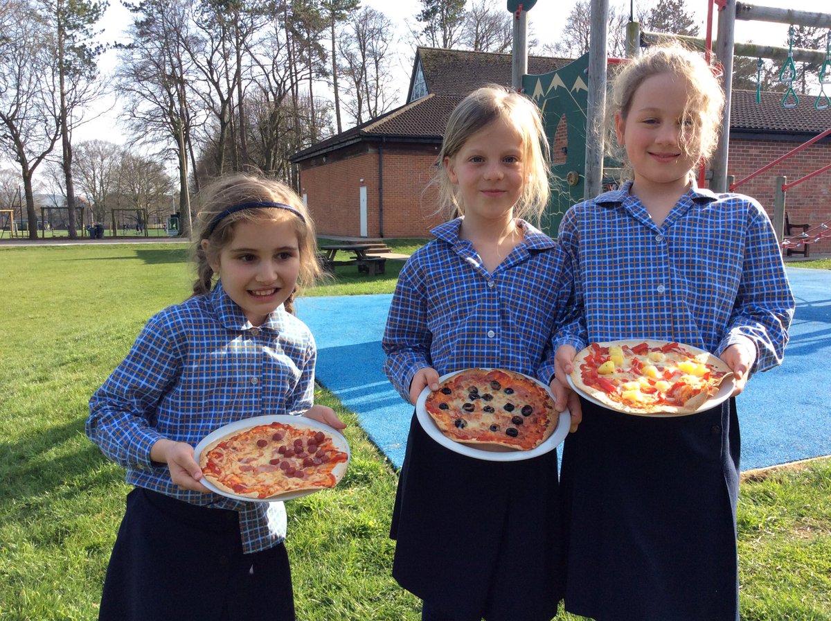 StMargs_Year3's tweet photo. Proudly showing off our finished creations. It would be easy to confuse them for the authentic versions, straight from Italy! #StMargsDT #PizzaMaking https://t.co/ln4pB1hWfi