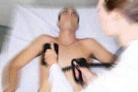 valeeg92's tweet photo. HARRY VA A SACAR NUEVO ALBUM, NO PUEDO CON TANTO https://t.co/WNe7fpIGsv