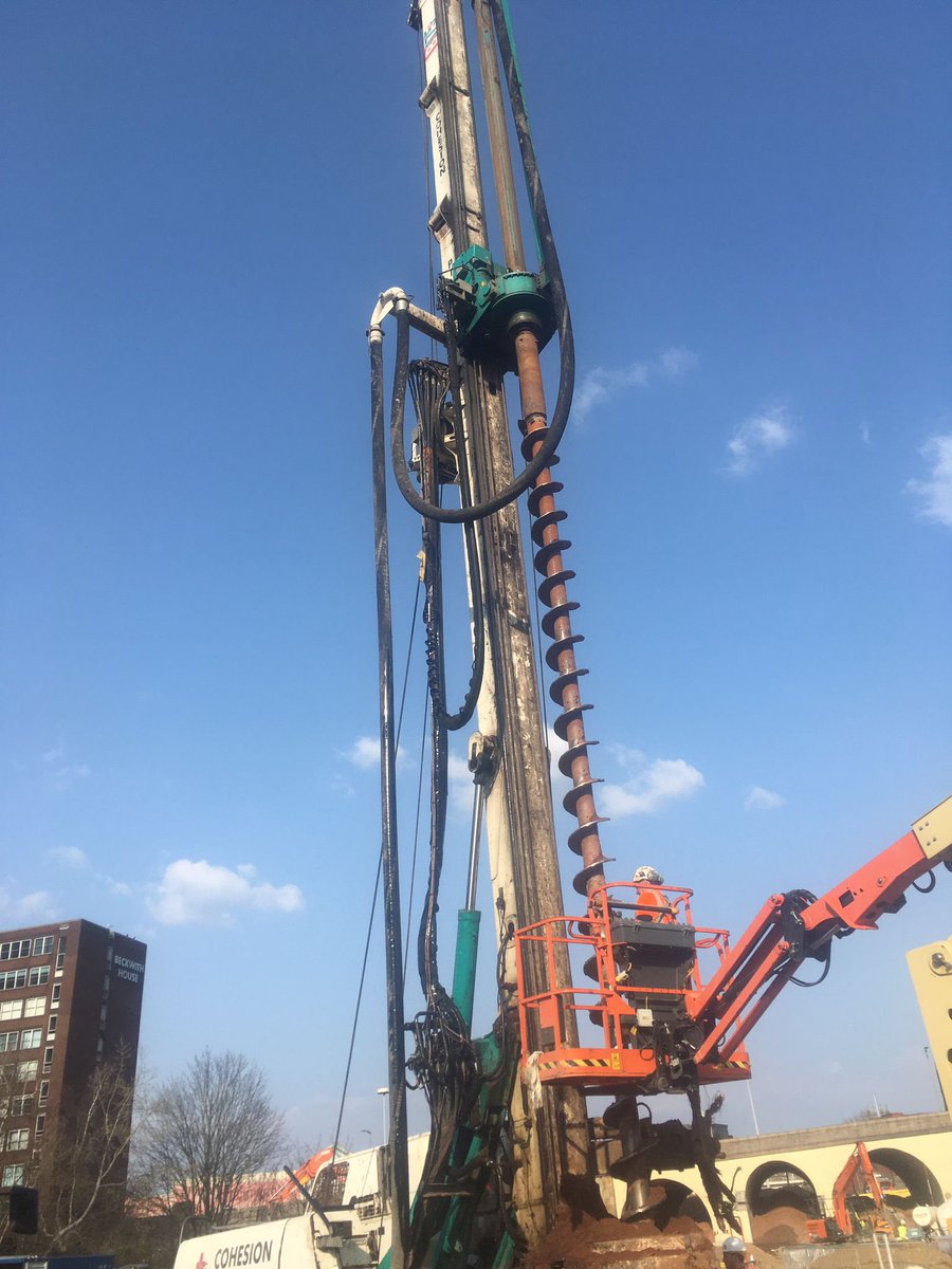 Monster 1/14” 4SH Hose assembly off a piling Rig at Stockport bus station Re-Development …. Keeping customer down time to a minimum…