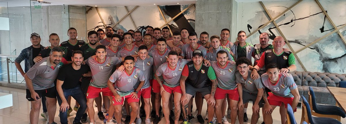 FacundoArdusso's tweet photo. A la guerra con este plantel ! @SportivoAClubLP vs. Union de Sta. Fe a las 19 hs. por TyC Sports . https://t.co/gJSEkgjU0b