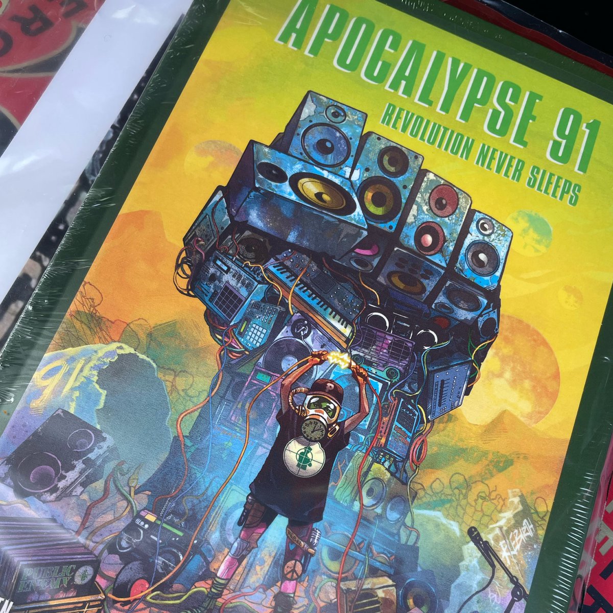 MrCeeTattoo's tweet photo. I ordered.
I waited.
I waited some more.
I forgot about it.
It arrived!
@MrChuckD needs to get out here now so I can beg him to sign it!
#Apocalypse91 ๐๐ผ๐ฅโ๐ผ https://t.co/z8nRBygEEH