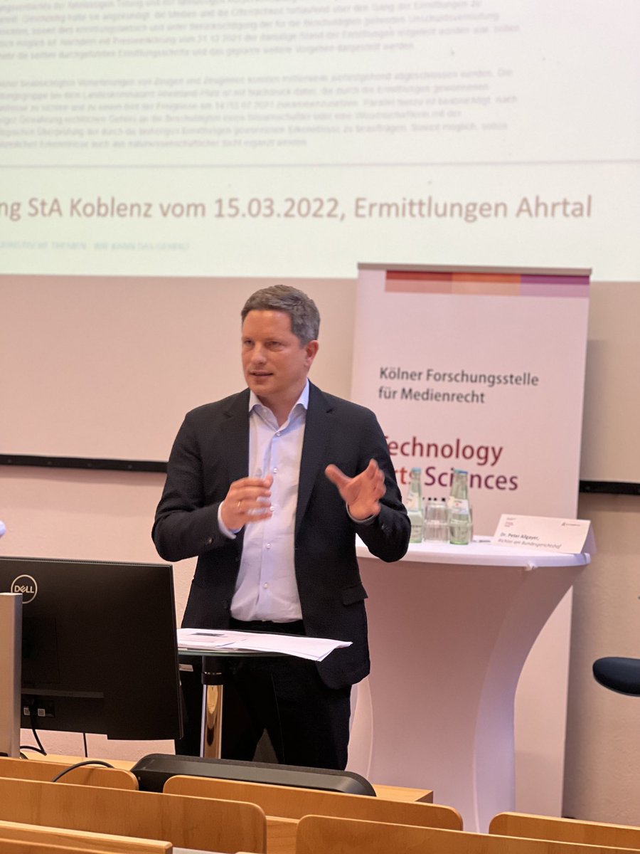 netinator_prof's tweet photo. 13. Kölner Mediensymposium zur Justizberichterstattung an der #THkoeln mit Peter Allgayer (BGH), Peter Biesenbach (Justizminister NRW), Frank Bräutigam (ARD), Markus Jung (F.A.Z.), RAin Kerstin Stirner, Moderation RA Christoph Lepper. https://t.co/kVZ0gGoszA