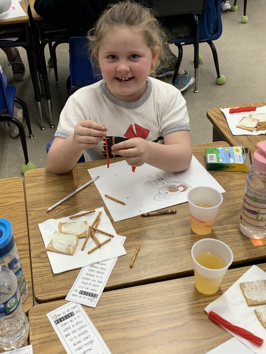hertel_n's tweet photo. Ss were so excited to finish reading The Tale of Despereaux. They enjoyed snacks, a directed drawing, and can’t wait to watch the movie to compare it to the book. @WestCler #merwinmustangs #thirdgraderocks https://t.co/z9ZdWHn8QD