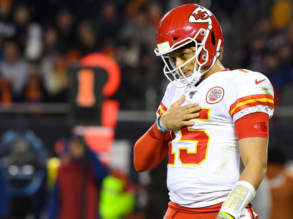 For what it’s worth, Patrick Mahomes without Tyreek Hill in his career: 

4-1, 63 comp%, 374 pass yards per game, 8 TDs, 1 INT, 103 QB Rating.