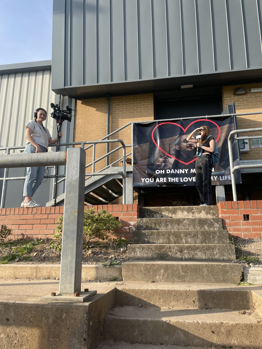 🎥 We have a roving crew on tonight’s show, reporter <a href="/charlotte_3c/">Charlotte Carver</a> will be patrolling the touch-line &amp; stands with our wireless radio camera operator <a href="/CaitlinLewis99/">Caitlin Lewis</a>

🎙 They’ll also be doing the on-field post match interviews &amp; a half-time interview w/ former Archer Tom Pearson