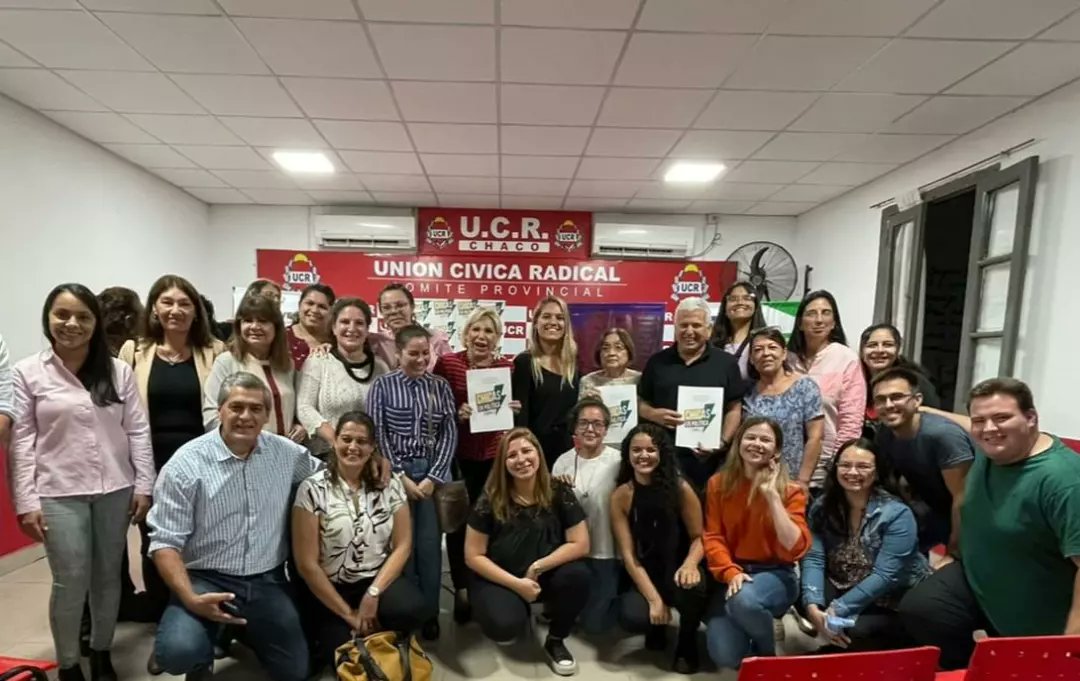 lgchaco's tweet photo. Todo esto nace del trabajo realizado por el liderazgo de @TamaraSilvestr9 y Chicas en Política Chaco, un espacio para mujeres dentro de La Generación 👏🏼 https://t.co/BpaUZs7HG2