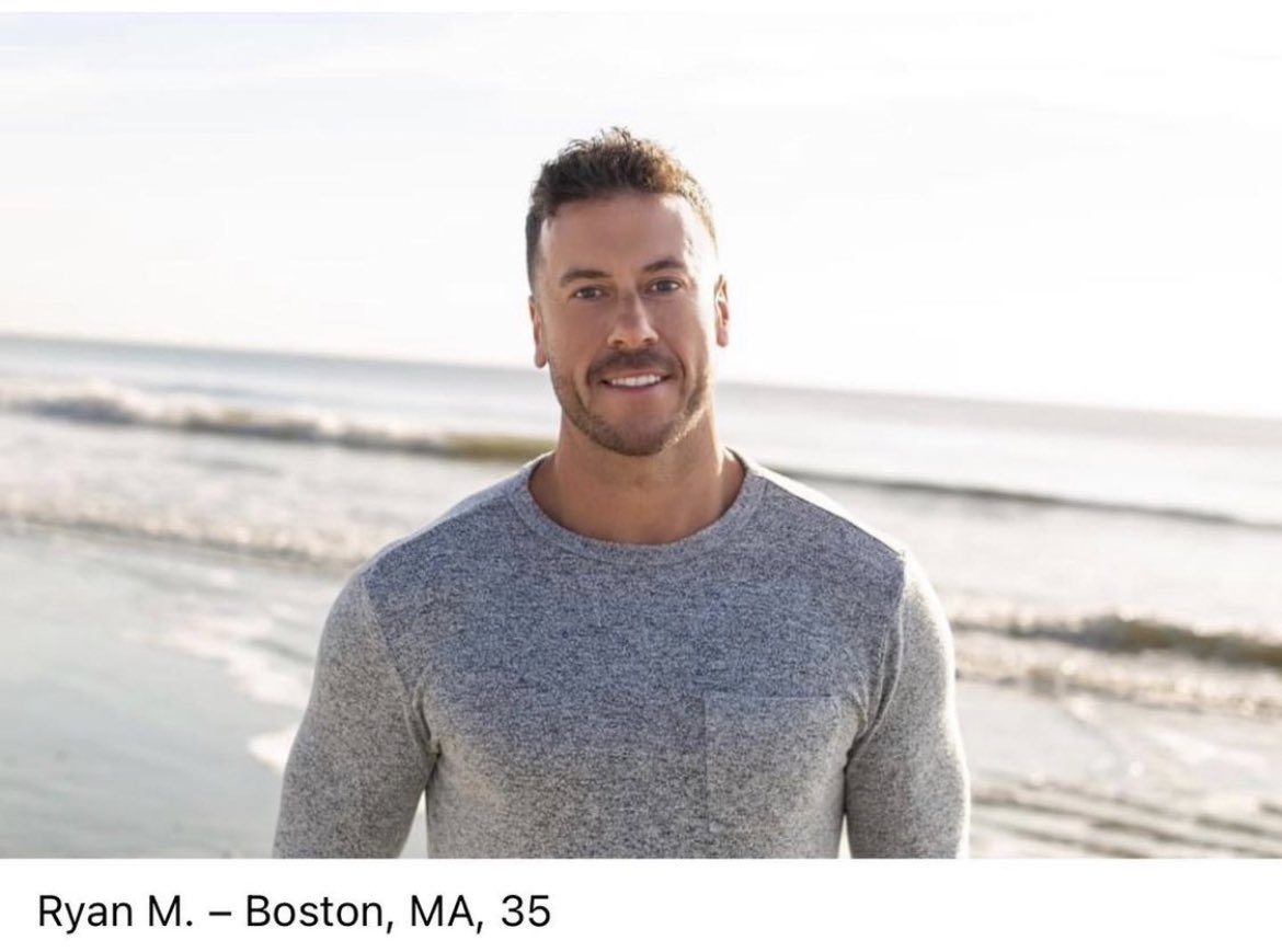 realitybysteph's tweet photo. clayton really thought he can sneak into rachel and gabby’s season without us noticing smh #thebachelorette #thebachelor https://t.co/0TPPF6QZBm
