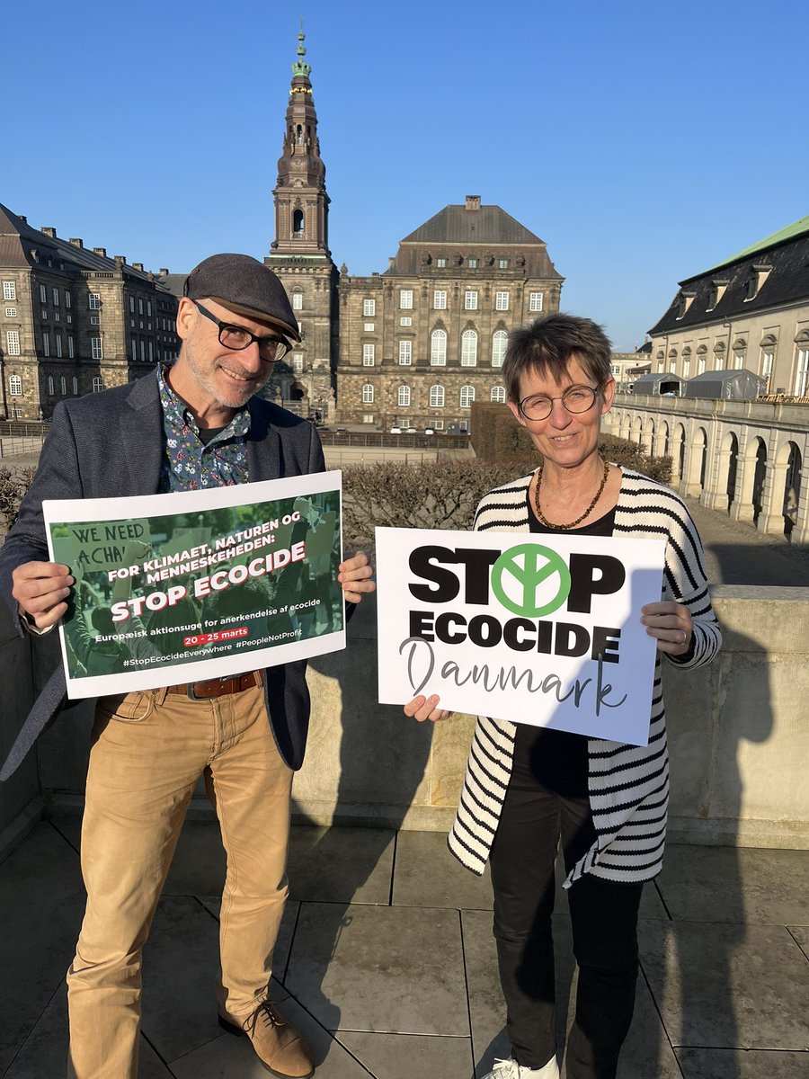 Susanne Zimmer, Q (@susanne_zimmer_) on Twitter photo For klimaet, naturen og menneskeheden stop ECOSIDE.
Vi skal via Romtraktaten fĂĄ ecocide anerkendt som en forbrydelse.
#StopEcocideEverywhere #PeopleNotProfit <a href="/friegronne/">Frie Grønne, Danmarks Nye Venstrefløjsparti</a> #dkpol For klimaet, naturen og menneskeheden stop ECOSIDE.
Vi skal via Romtraktaten fĂĄ ecocide anerkendt som en forbrydelse.
#StopEcocideEverywhere #PeopleNotProfit <a href="/friegronne/">Frie Grønne, Danmarks Nye Venstrefløjsparti</a> #dkpol