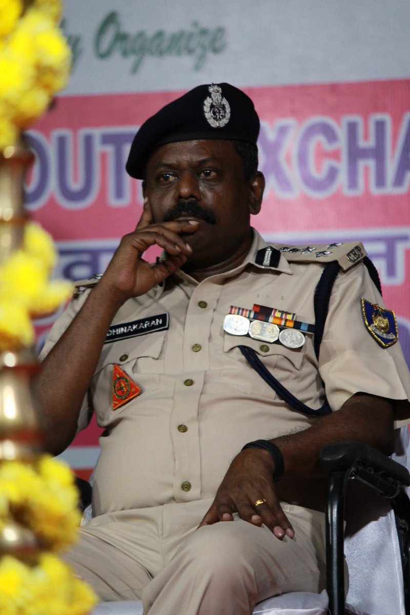 Indian_tnypc's tweet photo. தேசிய பழங்குடியினர் இளைஞர் பரிமாற்ற நிகழ்ச்சி நடைபெற்றது அதில் எங்கள் அன்புக்குரிய அண்ணன் JMH ஆசான் மௌலானா வேளச்சேரி MLA மற்றும் @Kayalvizhi_N  ஆதி திராவிடர் பழங்குடியினர் நலத்துறை அமைச்சர் மற்றும் @dhinakaran1464 CRPF (DIG) கலந்துகொண்டனர்.@Hassan_tnpyc @Vimal_tnpyc @AICCMedia https://t.co/wmJVA5ZI0B