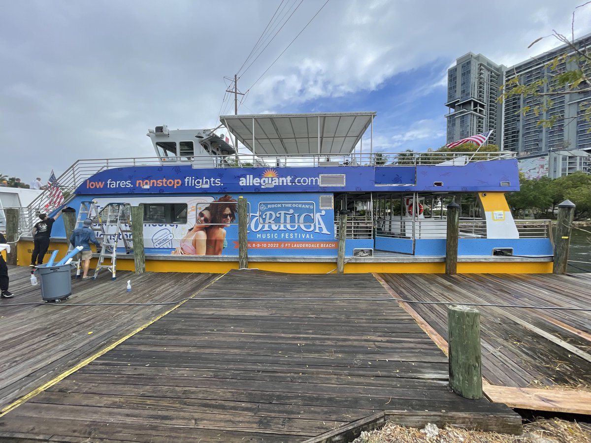 RMK Merrill-Stevens Graphics wrapped the water taxi’s for the Tortuga Music Festival! Will you be there? Snap a selfie next one of the boats and tag us for a chance to #win a #RMKMS gear pack including shirt, bag and more! #boatwraps #rmkmsgraphics