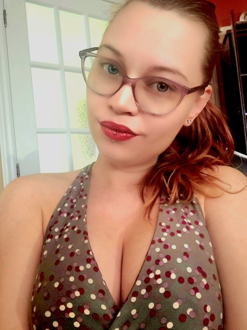 14 days selfie challenge day 2 https://t.co/HCAOtQDvMc #selfie #ChallengeAccepted @ManyVids @StreamateFrance<a href="/tag/selfie"class="tags">#selfie</a><a href="/tag/challengeaccepted"class="tags"><span>#challengeaccepted</span></a>